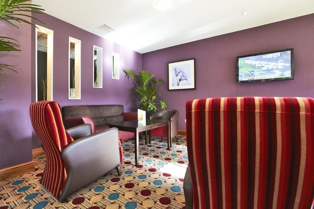Premier Inn Glasgow Braehead Buitenkant foto