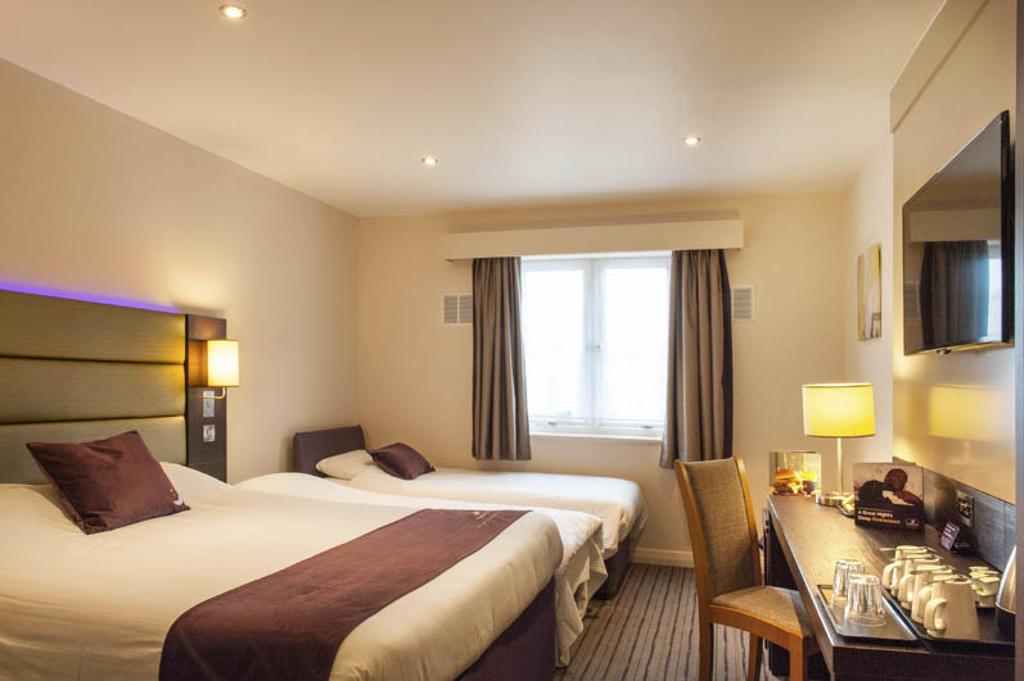 Premier Inn Glasgow Braehead Buitenkant foto