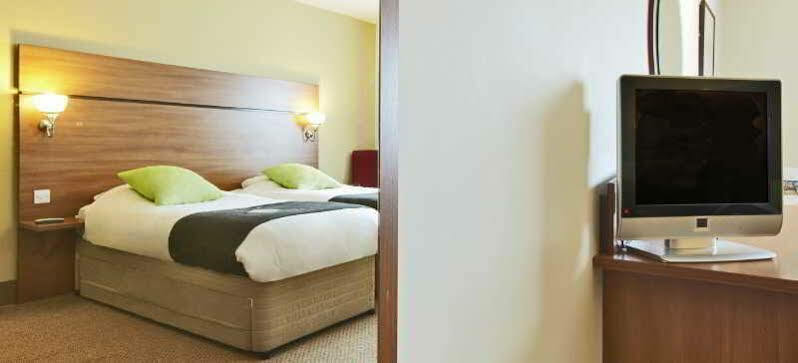 Premier Inn Glasgow Braehead Buitenkant foto
